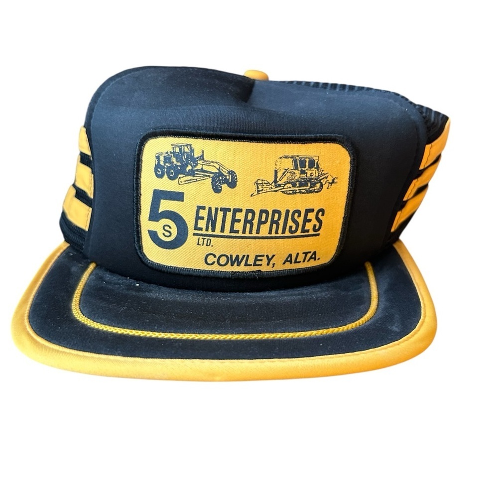 Vintage Black and Yellow Men's Trucker Hat